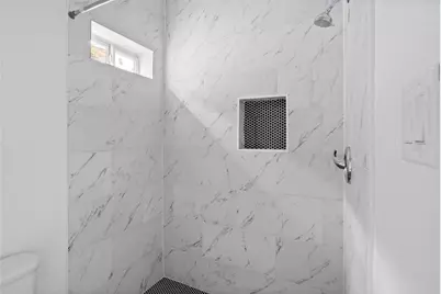 9814 Masterson St, Houston, TX 77029 - Photo 14