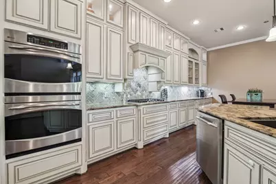 12915 Dunbar Cave Court, Humble, TX 77346 - Photo 10