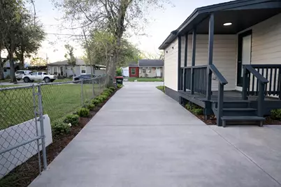 916 Parkway Street, Baytown, TX 77520 - Photo 24