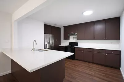 916 Parkway Street, Baytown, TX 77520 - Photo 8