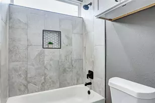 8027 Betty Boop St, Houston, TX 77028 - Photo 36