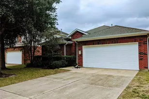 25211 Sierra Woods Ln, Katy, TX 77494 - Photo 2