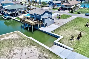 303 Tahiti, Tiki Island, TX 77554 - Photo 1