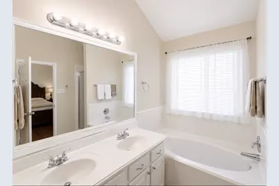 1318 Colonial Manor Drive, Katy, TX 77493 - Photo 4