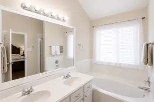 1318 Colonial Manor Dr, Katy, TX 77493 - Photo 4