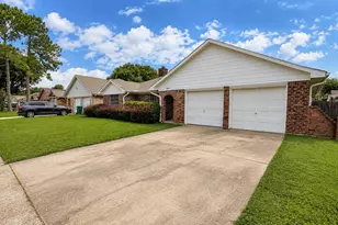 4418 Ponca St, Pasadena, TX 77504 - Photo 2