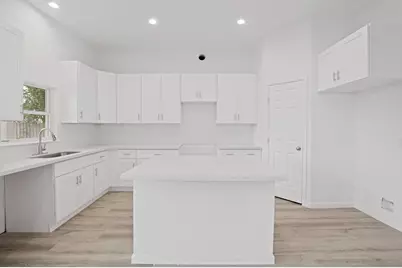 13902 Leabrandon Lane, Houston, TX 77045 - Photo 8