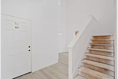 13902 Leabrandon Lane, Houston, TX 77045 - Photo 4