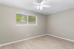 27234 Wells Ln, Conroe, TX 77385 - Photo 8