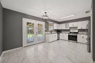 24006 Lone Elm Dr, Spring, TX 77373 - Photo 6