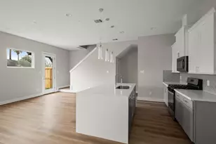 8115 Esther Acres, Houston, TX 77088 - Photo 6