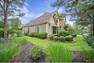 241 W Tupelo Green Circle, Spring, TX 77389 - Photo 2