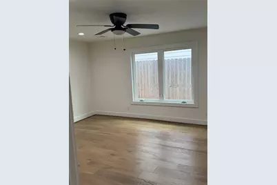 10042 Westview Drive, Houston, TX 77055 - Photo 6