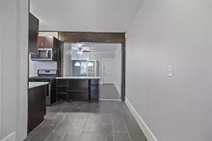 3717 Audubon Pl, Houston, TX 77006 - Photo 2