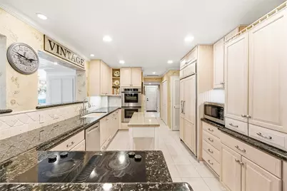 13131 Holston Hills Drive, Houston, TX 77069 - Photo 10