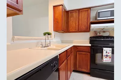 7797 Cambridge Street #7797, Houston, TX 77054 - Photo 4