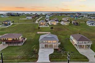 18618 Shaman Dr, Galveston, TX 77554 - Photo 42