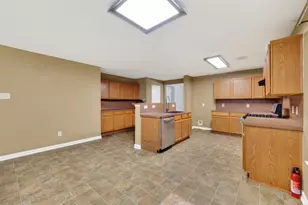 9219 Pinderfield Ct, Houston, TX 77083 - Photo 12