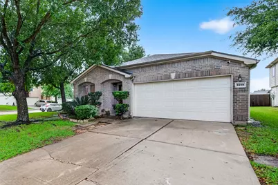 9219 Pinderfield Ct, Houston, TX 77083 - Photo 2