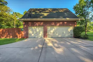 10819 Lake Windcrest, Magnolia, TX 77354 - Photo 4