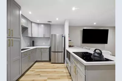 7402 Alabonson Road #202, Houston, TX 77088 - Photo 4