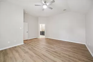 18747 Candle Park Dr, Spring, TX 77388 - Photo 20