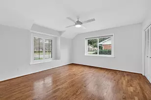 8015 Fairdale Ln, Houston, TX 77063 - Photo 32