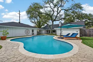 8015 Fairdale Ln, Houston, TX 77063 - Photo 40