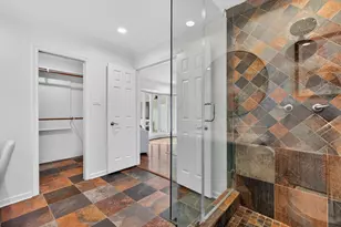 8015 Fairdale Ln, Houston, TX 77063 - Photo 26