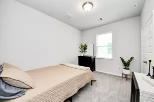 2819 Painted Sunrise Trail, Houston, TX 77045 - Photo 32