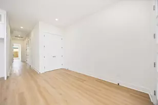 422 E 41st St, Houston, TX 77022 - Photo 12