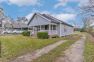 3822 Wipprecht St, Houston, TX 77026 - Photo 2