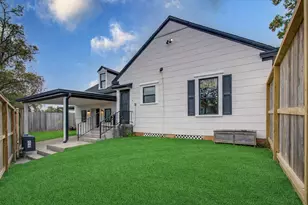 7409 Erath St, Houston, TX 77023 - Photo 26