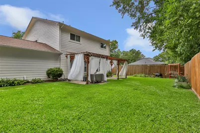 330 Binnacle Way, Crosby, TX 77532 - Photo 8