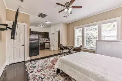 2421 Arbor Street #B, Houston, TX 77004 - Photo 2