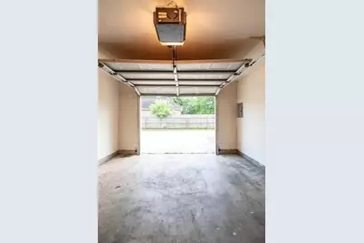 1203 Lovett #1255, Tomball, TX 77375 - Photo 10