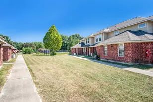 1203 Lovett, Tomball, TX 77375 - Photo 4