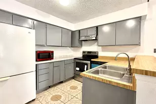 11889 Bob White Dr, Houston, TX 77035 - Photo 4