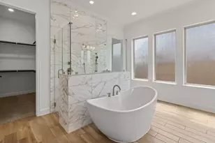 12122 Grassy Bnd Dr, Mont Belvieu, TX 77523 - Photo 24