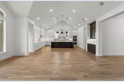 12122 Grassy Bend Drive, Mont Belvieu, TX 77523 - Photo 4