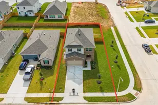 5663 Sanderling Cir, Hitchcock, TX 77563 - Photo 2