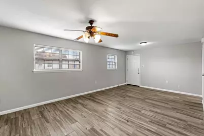 1914 Larrabee Street #1-12, Seabrook, TX 77586 - Photo 14