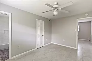 1914 Larrabee St, Seabrook, TX 77586 - Photo 32