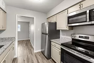 1914 Larrabee St, Seabrook, TX 77586 - Photo 18