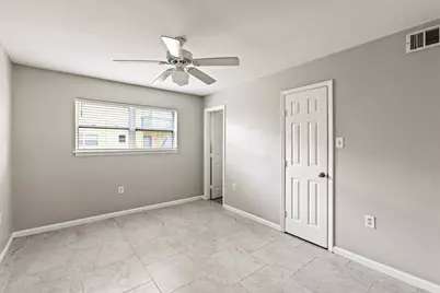 1914 Larrabee Street #1-12, Seabrook, TX 77586 - Photo 28