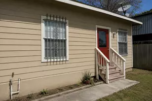 313 Blanche St, Houston, TX 77011 - Photo 6