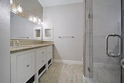 27 W Prairie Dawn Circle, The Woodlands, TX 77385 - Photo 34