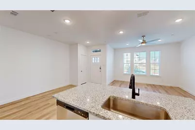 2930 Elle Drive, Grand Prairie, TX 75052 - Photo 14