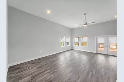 186 Ocean View Drive, Crystal Beach, TX 77650 - Photo 28