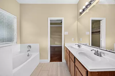 9002 Durham Manor Lane, Houston, TX 77075 - Photo 22